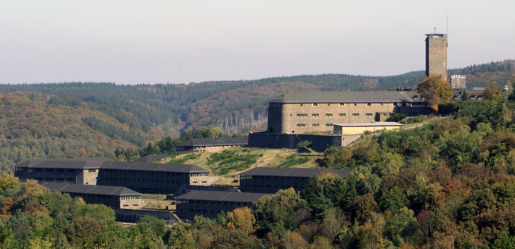 Studienfahrt zur Burg Vogelsang in der Eifel und Stadtrundgang durch Monschau